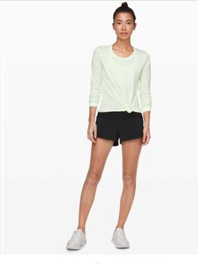 Lululemon black speed up shorts 2.5” size 10